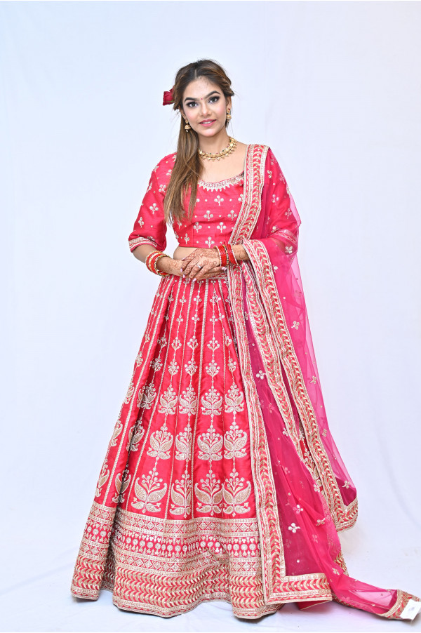 Bridal Gajri Lehenga on Rent