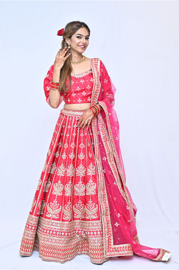 Bridal Gajri Lehenga on Rent