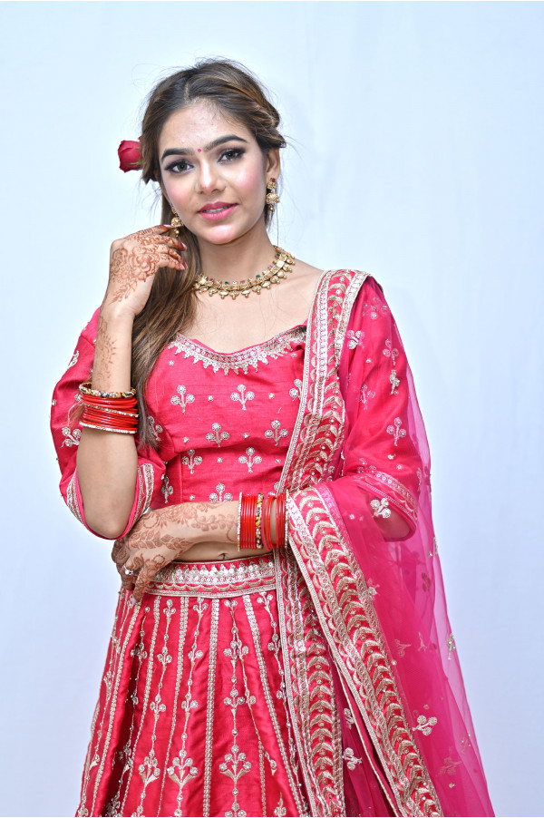 Bridal Gajri Lehenga on Rent